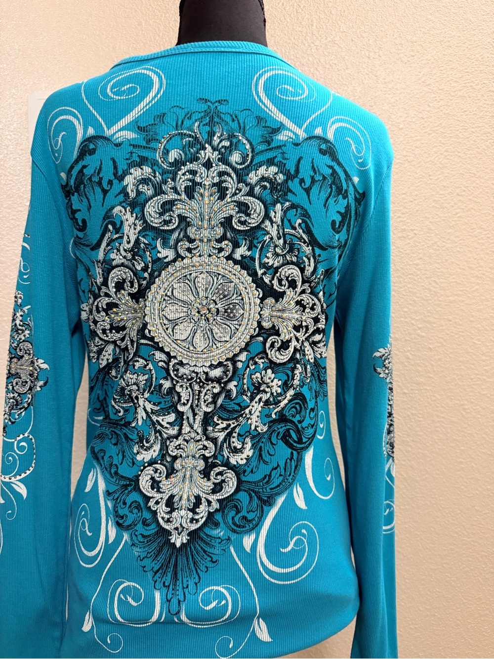 Vocal Teal Ribbed Top with Baroque Label - Picture 4 of 6